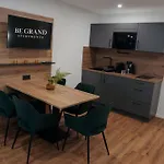 Be Grand * Rust